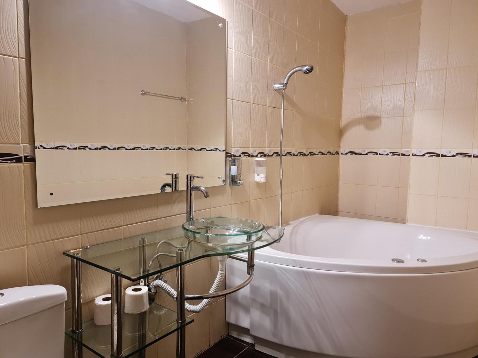 Hotel Magic Gt Trivale Pitesti Exterior photo
