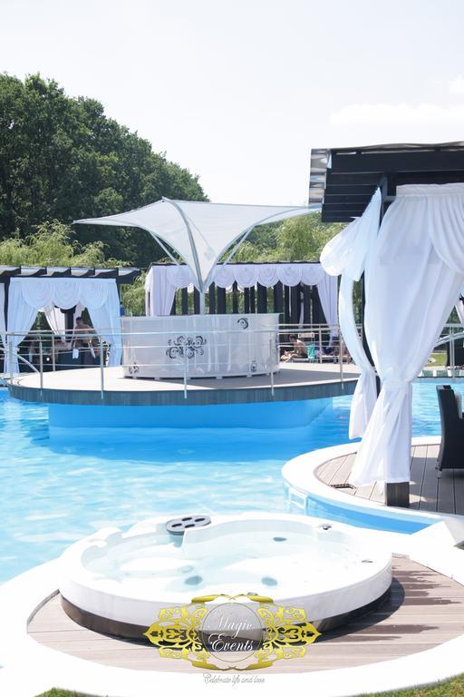 Hotel Magic Gt Trivale Pitesti Exterior photo
